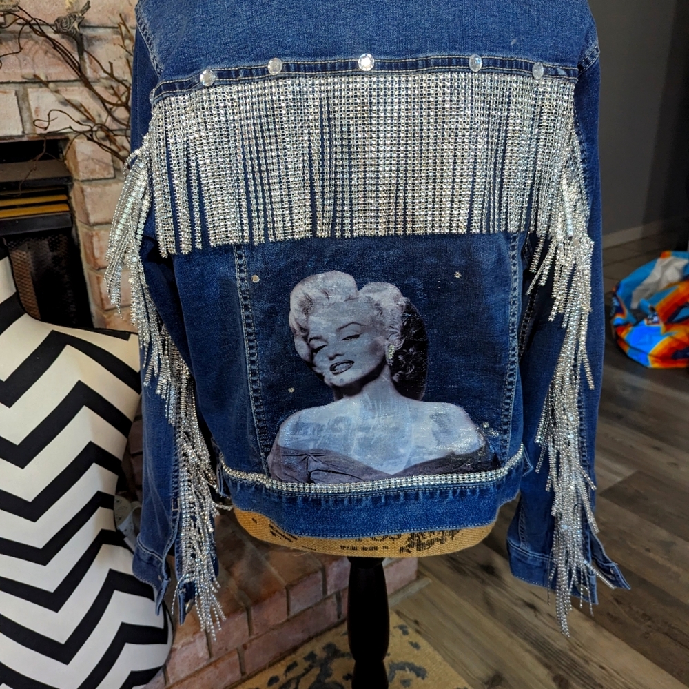 Marilyn Monroe jacket